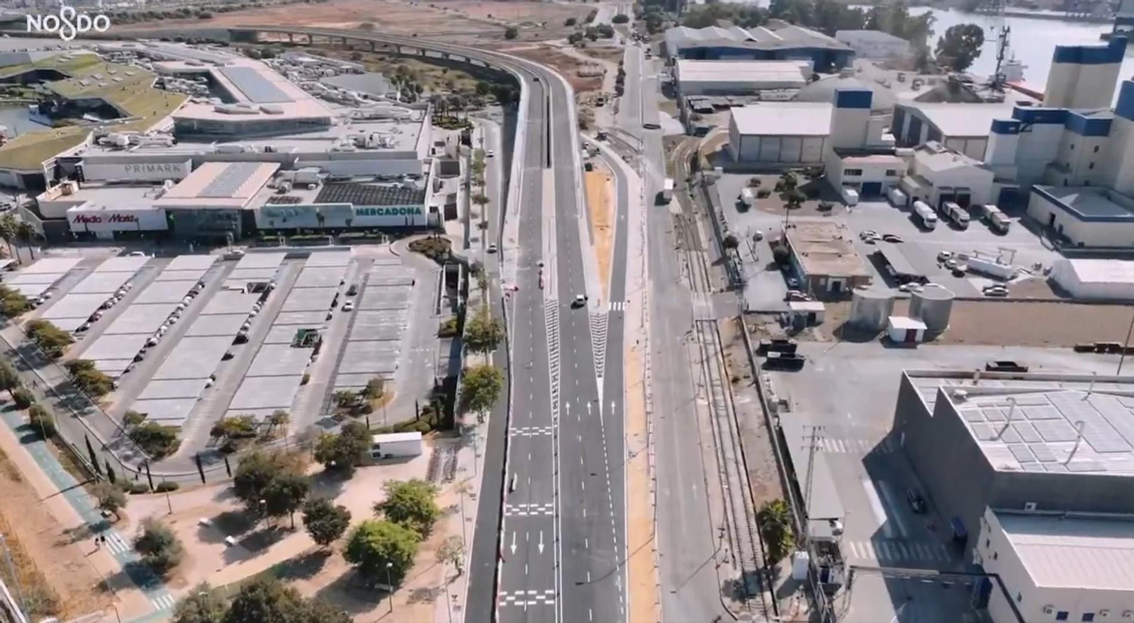 La avenida de Palmas Altas conecta Isla Natura con la avenida de Las Razas