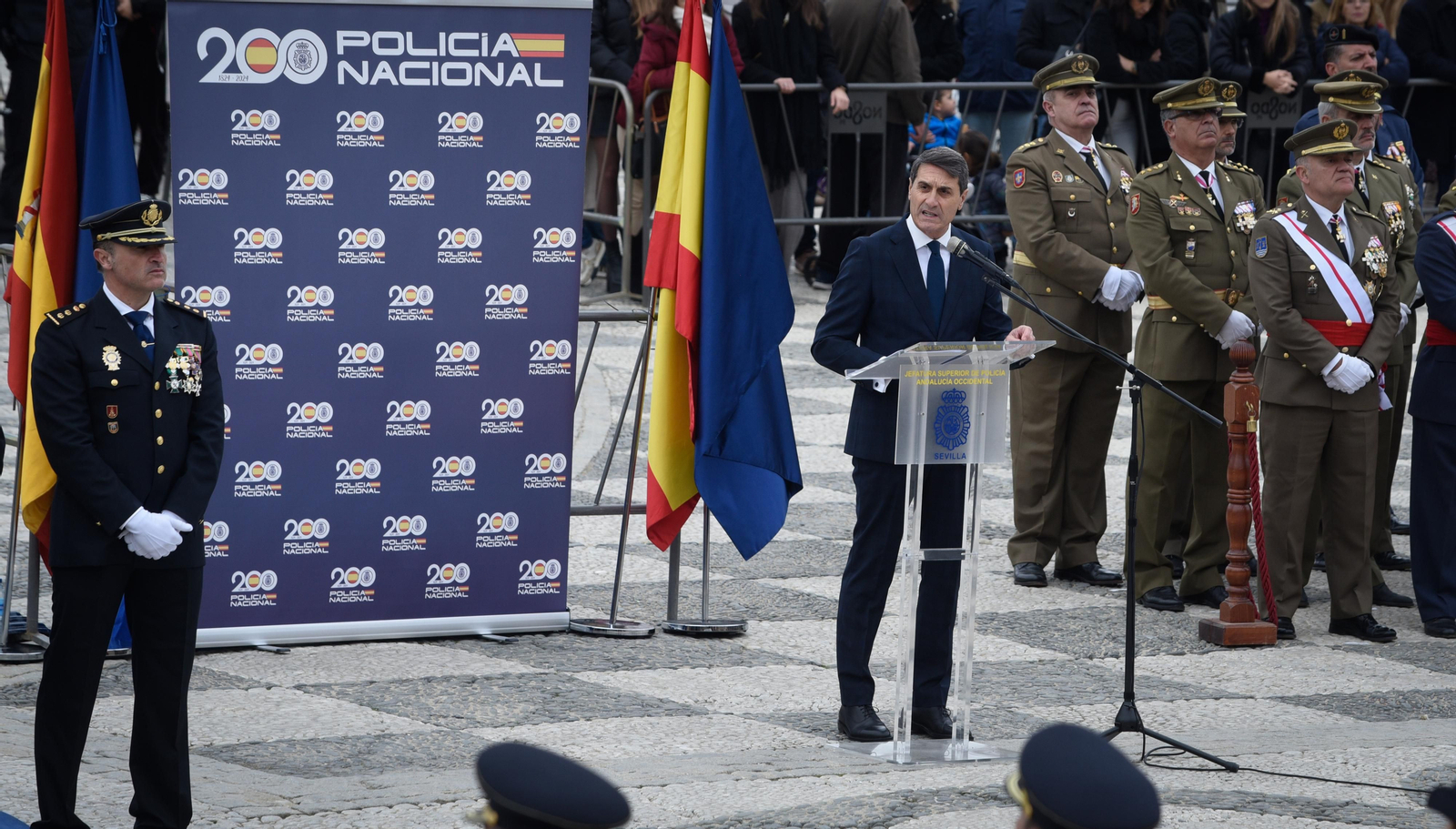 Acto de celebración del Bicentenario de la Policía Nacional en Sevilla