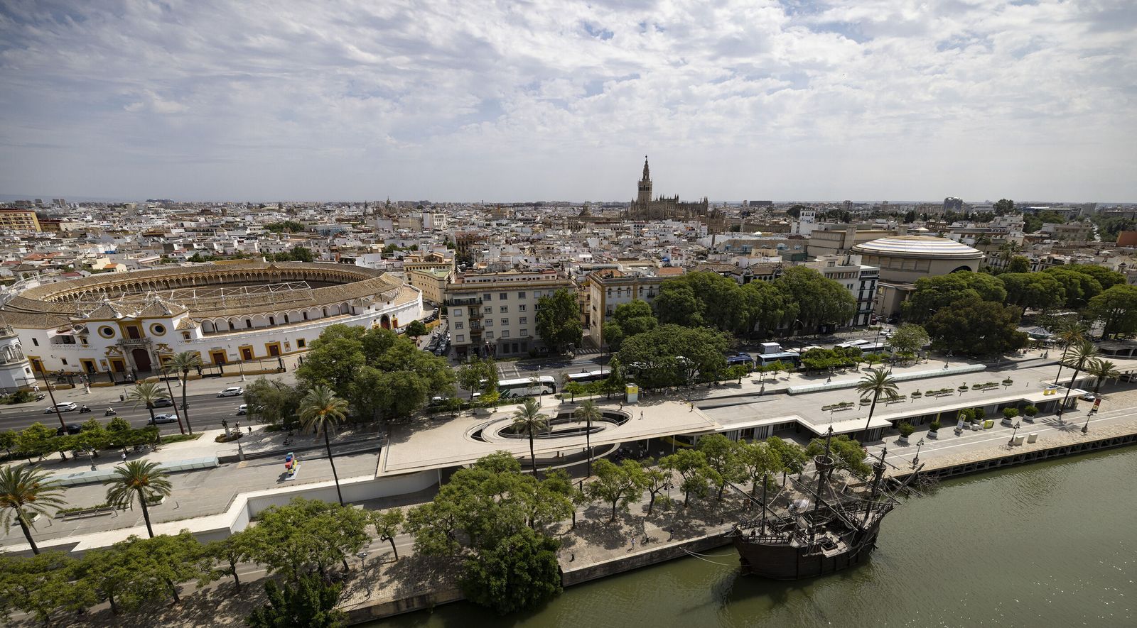 Sevilla desde el helicóptero de la Policía Nacional