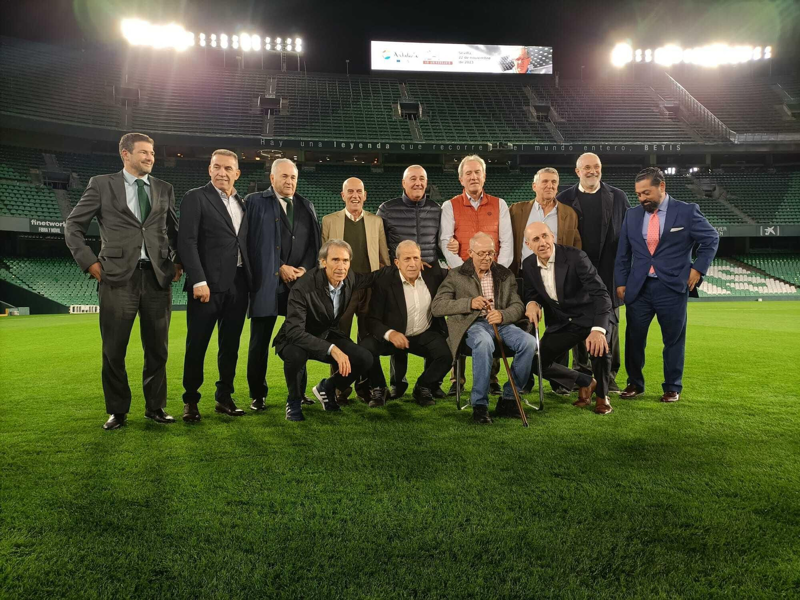 Las fotos de los héroes del 12-1 a Malta en el Benito Villamarín