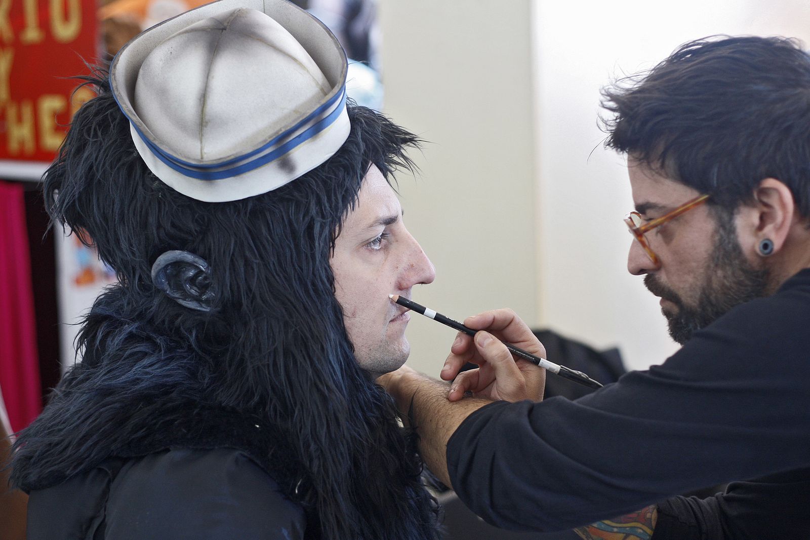 Así se convierten en simios 'Los irracionales' de Bienvenido