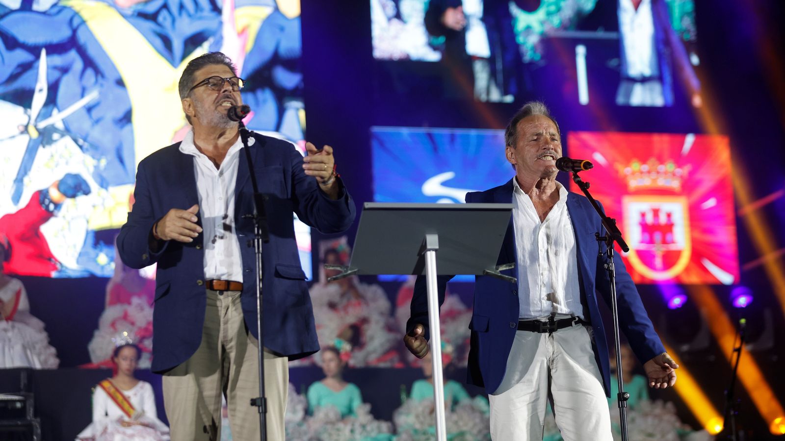 Actuación de Los Panas, con el pregonero, Gonzalo Rojas, a la izquierda.