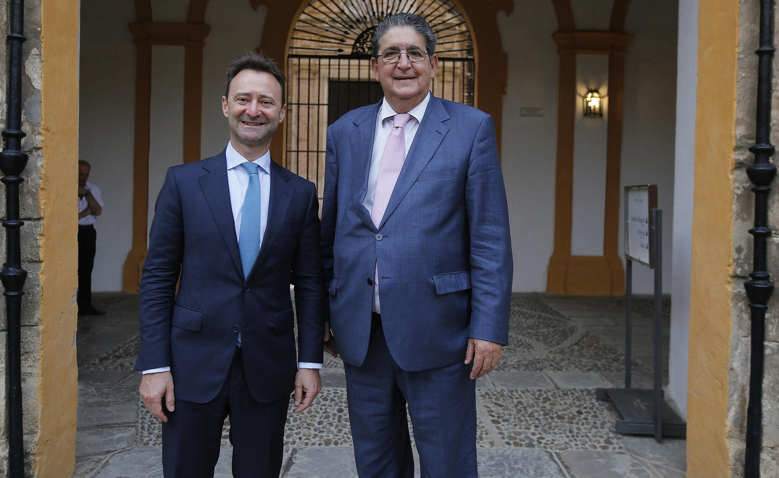 Los asistentes al VII Premio Manuel Clavero