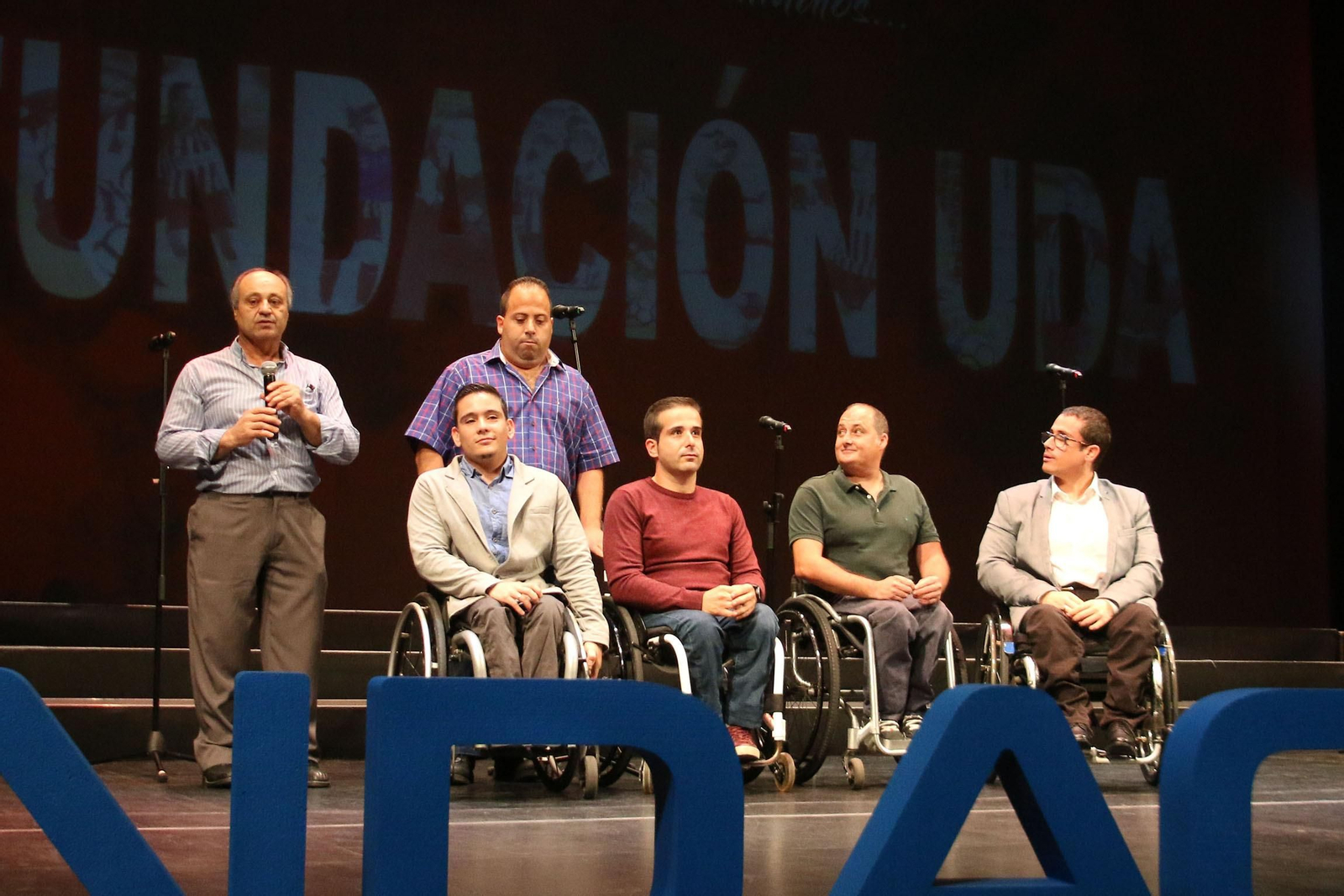 Fotogalería de la presentación de equipos de la Fundación UD Almería