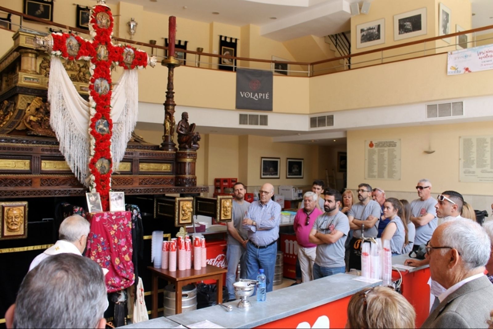 Bendición de la Cruz de Mayo del Sepulcro en el año 2016.