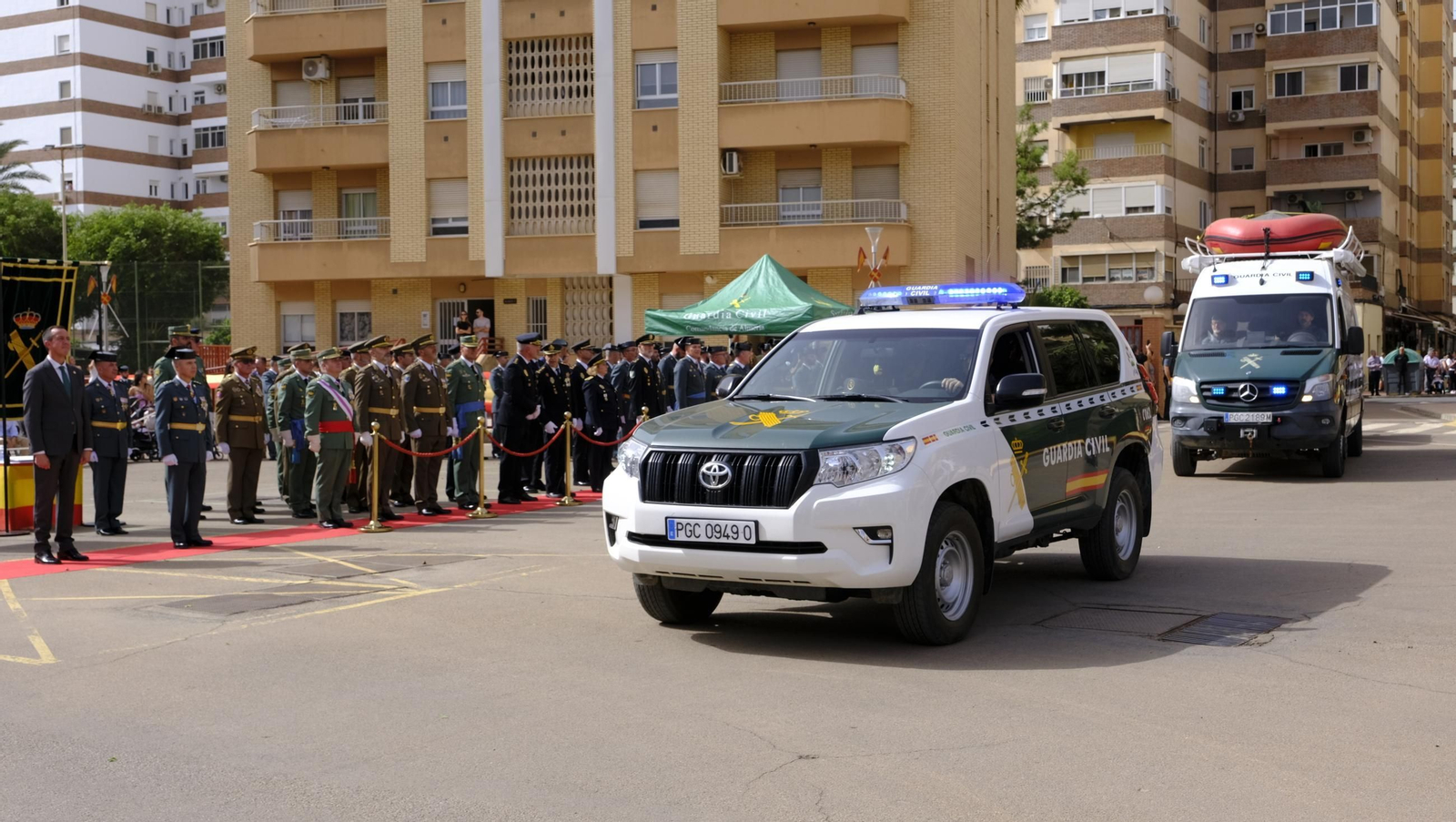 Las imágenes de la celebración del Día del Pilar en la Comandancia de la Guardia Civil de Almería