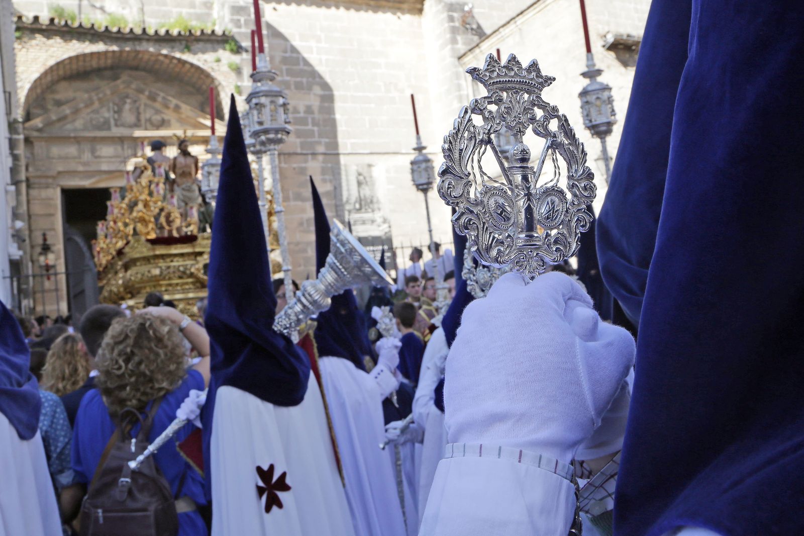 El impresionante misterio de La Flagelación, a punto de atravesar la verja de Los Descalzos y posarse en Medina.