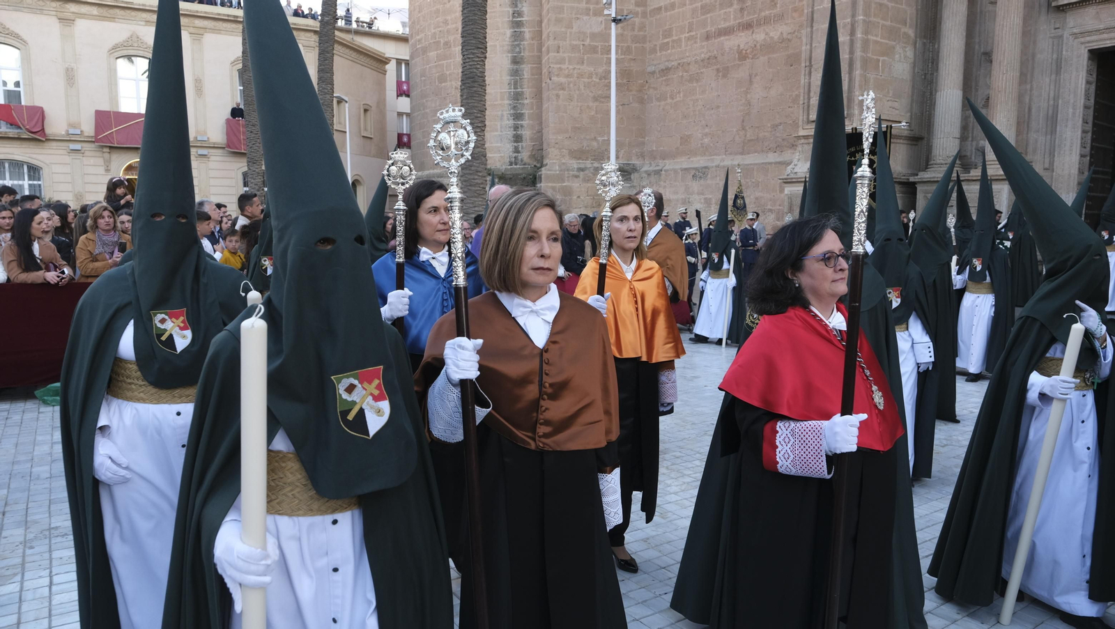 Procesión de Estudiantes en Almería, en imágenes