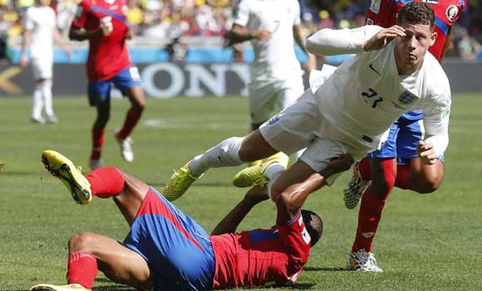 Inglaterra se despide del Mundial sin ganar (0-0)