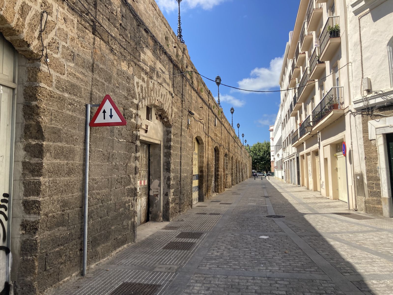 Las murallas de San Carlos, refugio para los gaditanos en 1797