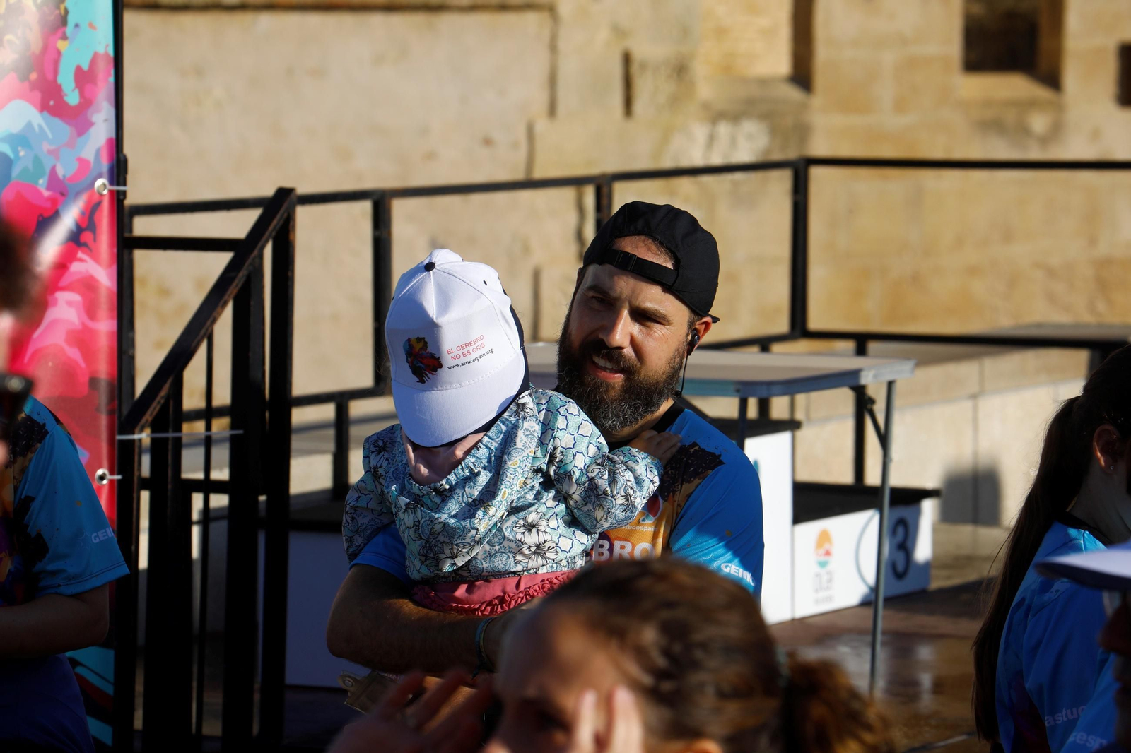 Las mejores imágenes de la carrera solidaria El cerebro no es gris contra el cáncer cerebral en Córdoba