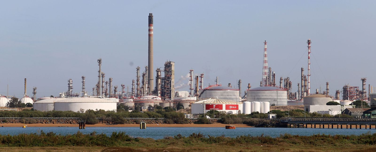 Polo industrial en Huelva.