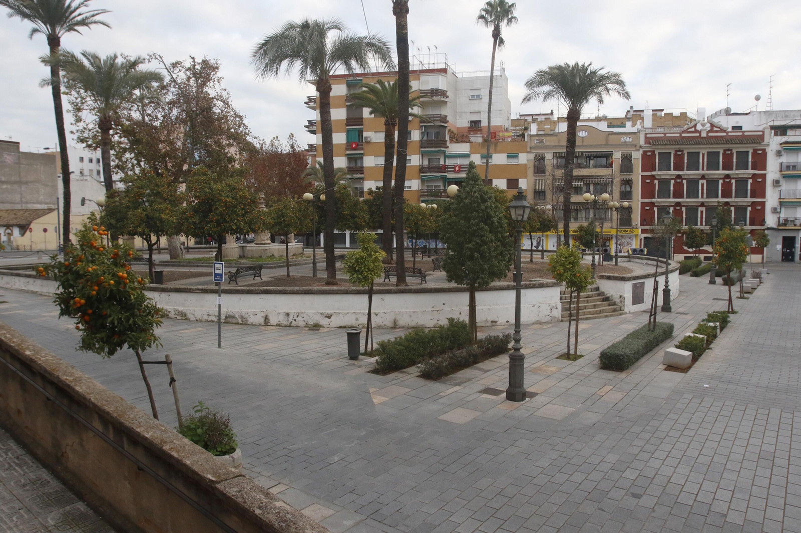 Un recorrido fotográfico por la Córdoba del granito gris