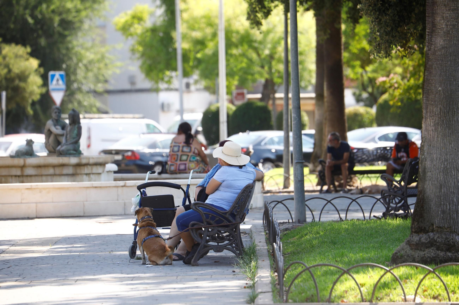Un domingo de agosto en el barrio cordobés de Santuario, en imágenes