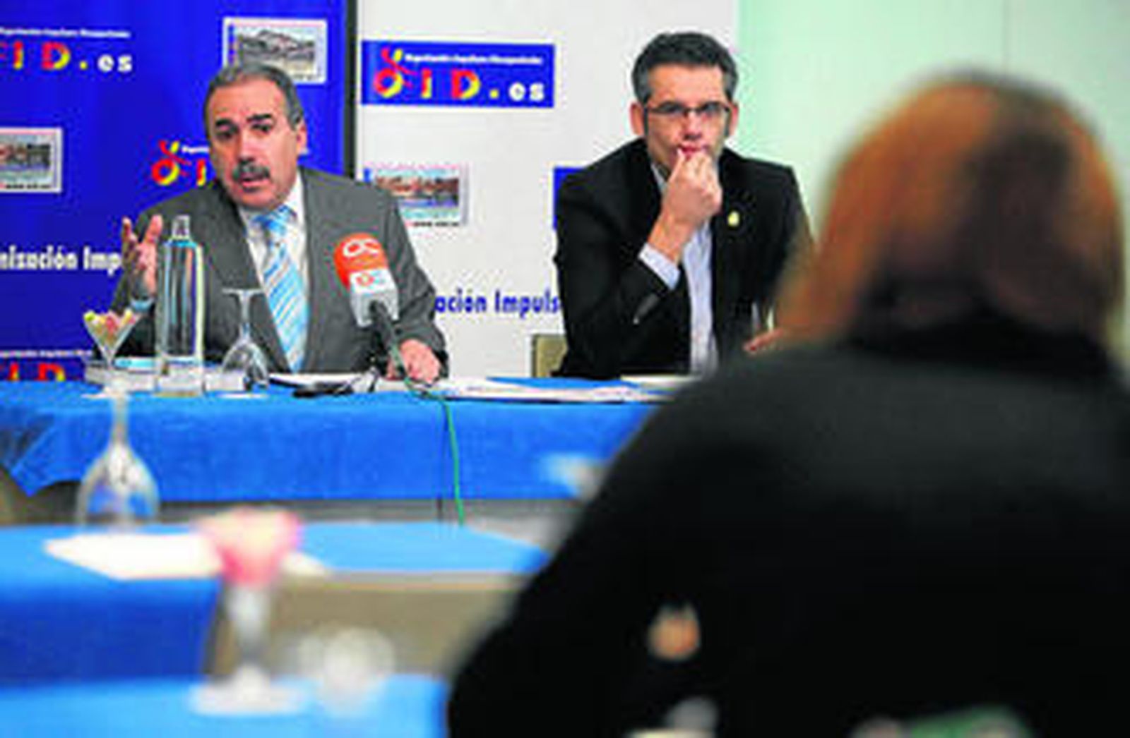 El presidente de la OID interviene durante la rueda de prensa de ayer en Cádiz.