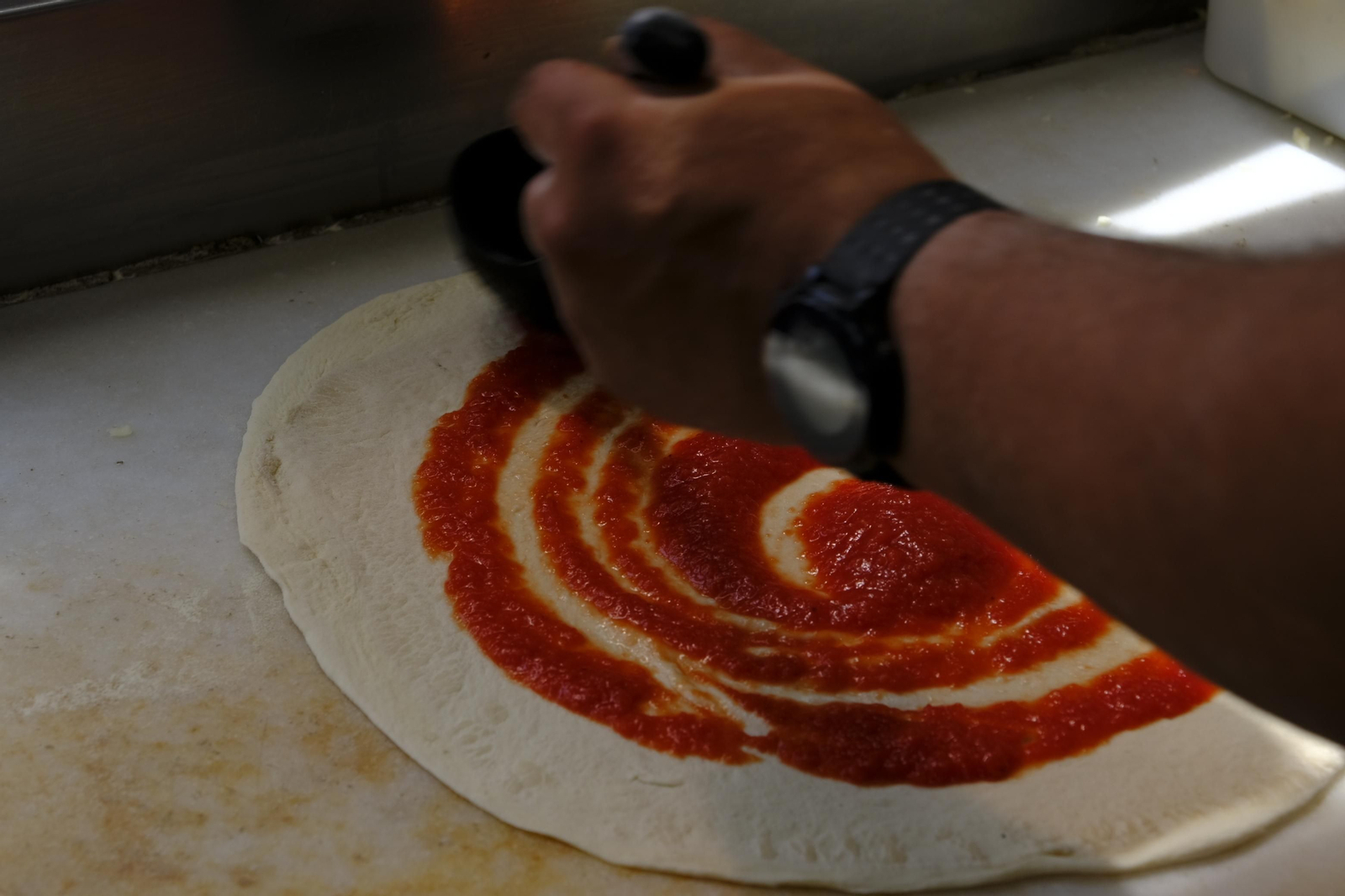 Fotogalería de la Pizzeria La Trattoria, 20 años de vida. Almería