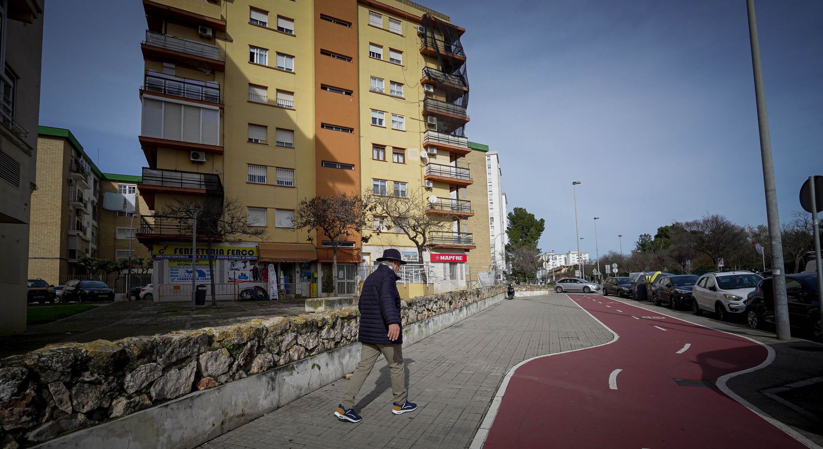 Icovesa, una barriada de Jerez "en la UCI"