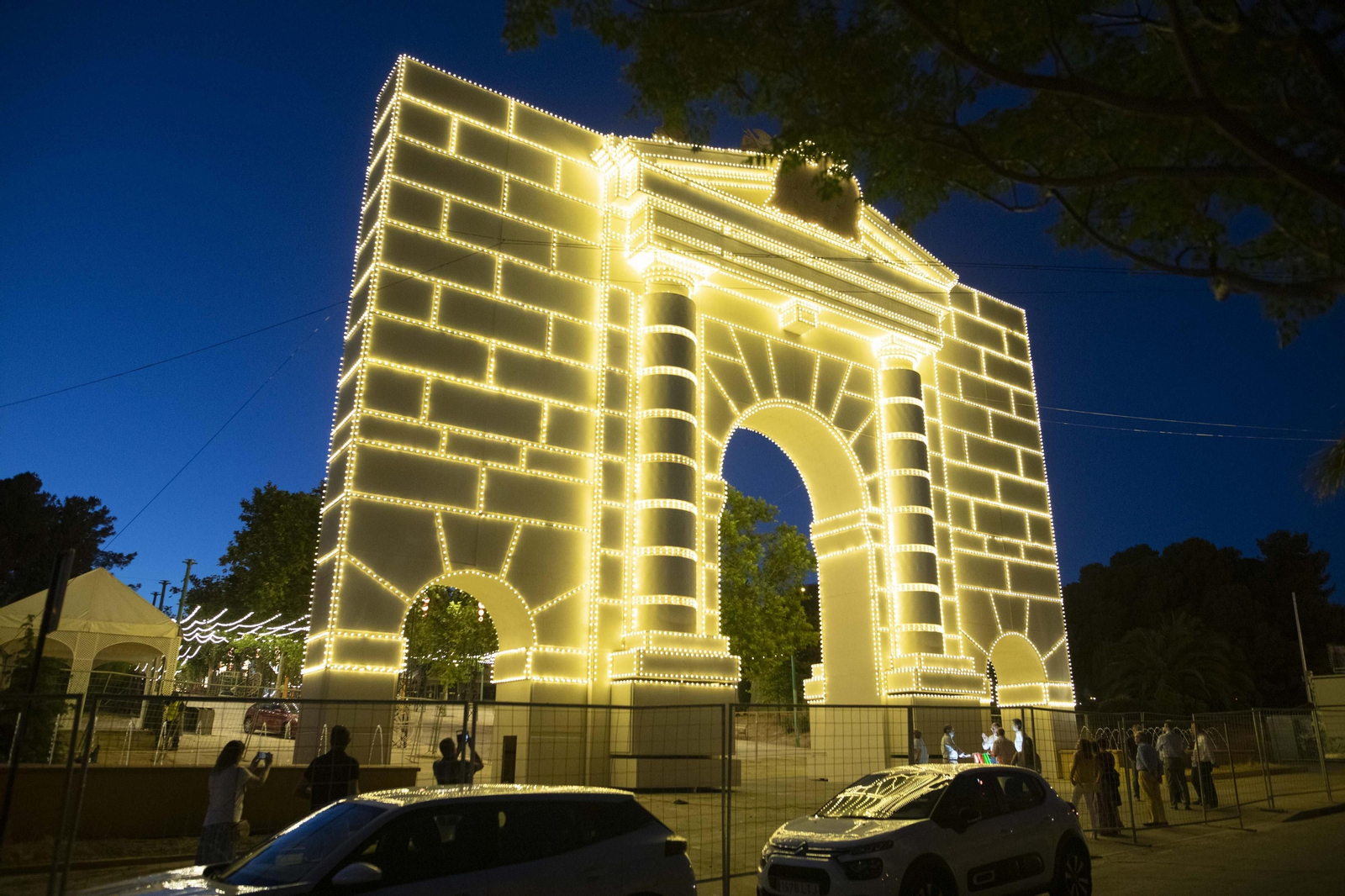 Ensayo general antes del Corpus: Así fue la prueba del encendido del ferial de Granada