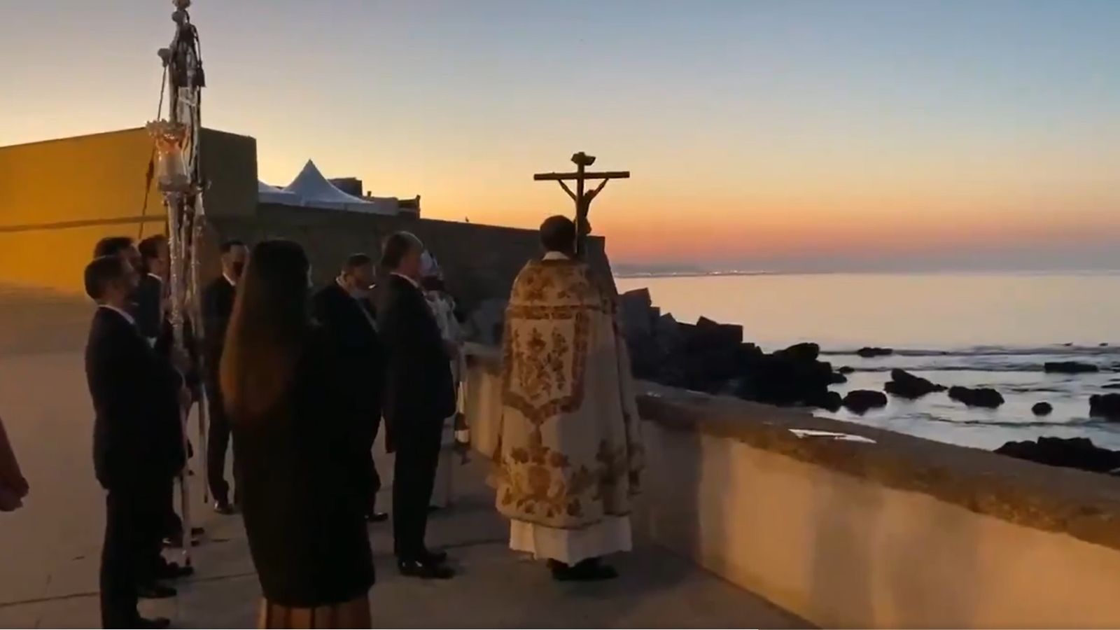 Tradicional bendición del mar en aguas de la Caleta