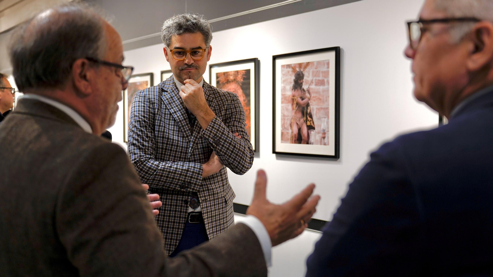 Fotos de la inauguración de las fotografías de la Semana Santa en Algeciras.