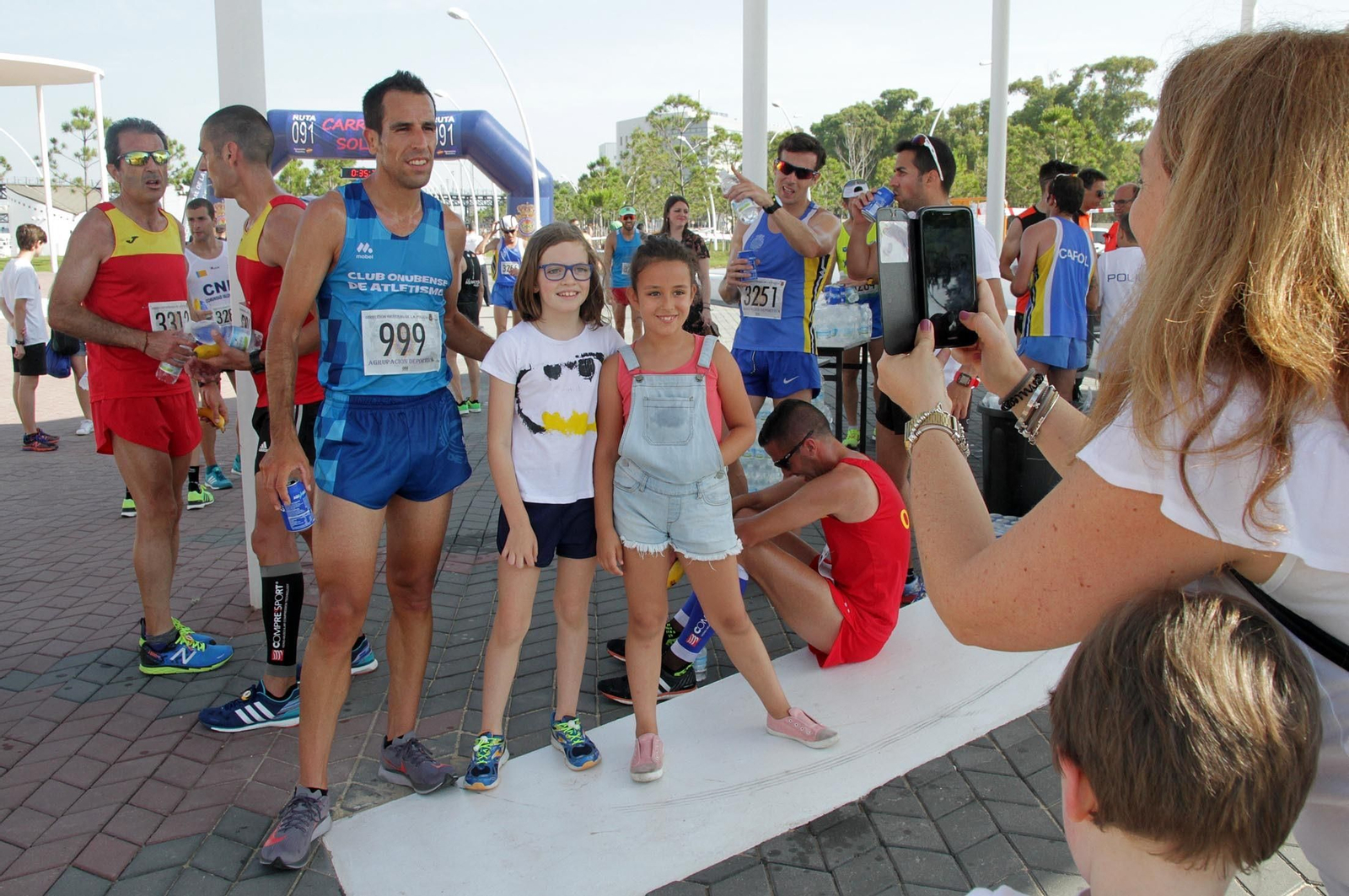 Imágenes de la Carrera Solidaria Ruta 091 organizada por la Policía Nacional