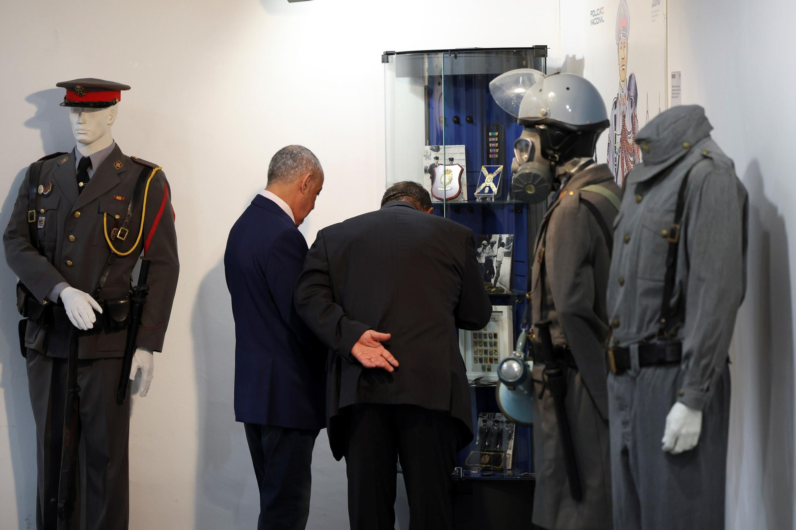 Una exposición recuerda los 200 años de historia de la Policía Nacional (fotos)