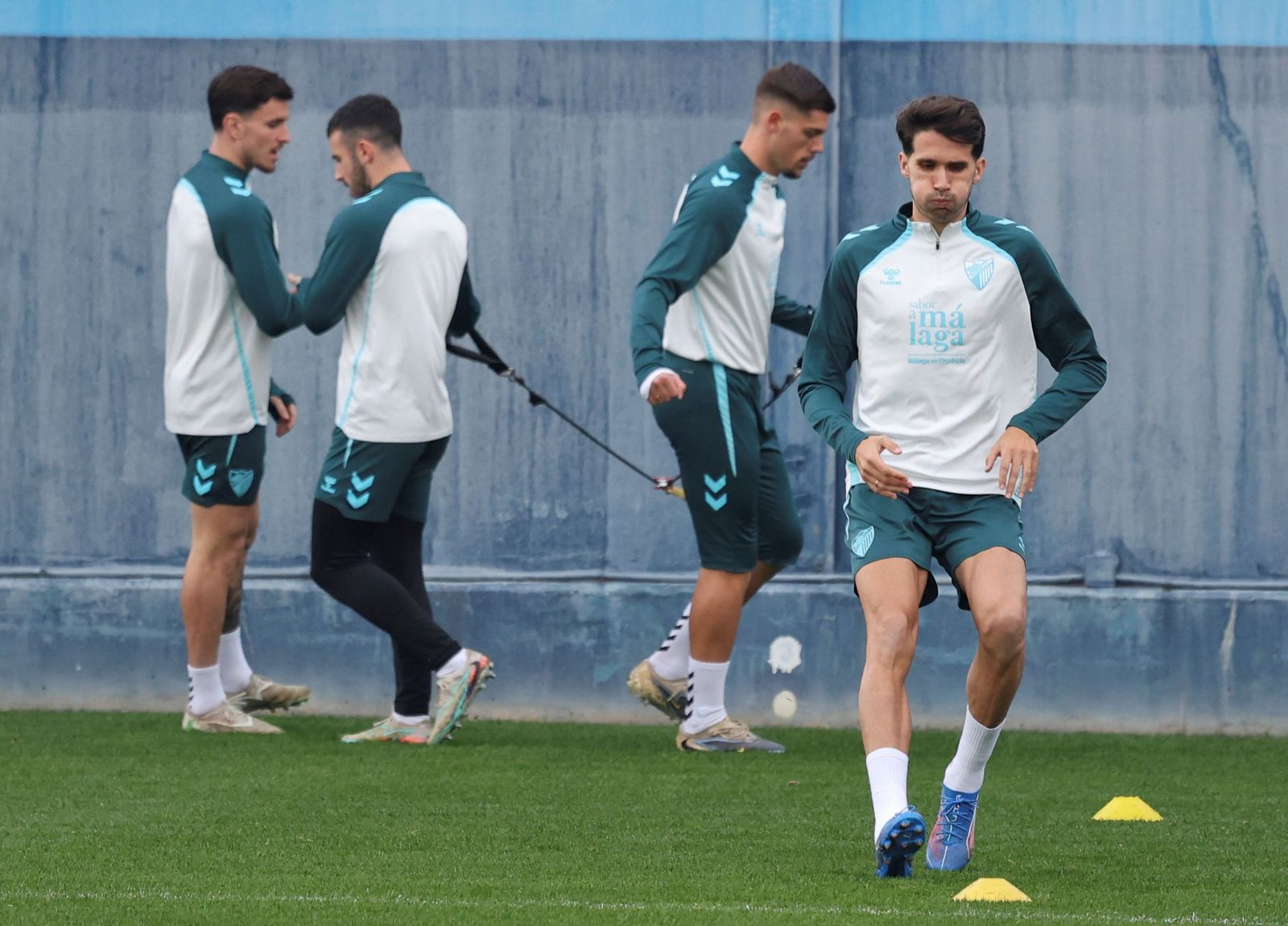 El Málaga CF vuelve al tajo sin Lobete en una semana eterna