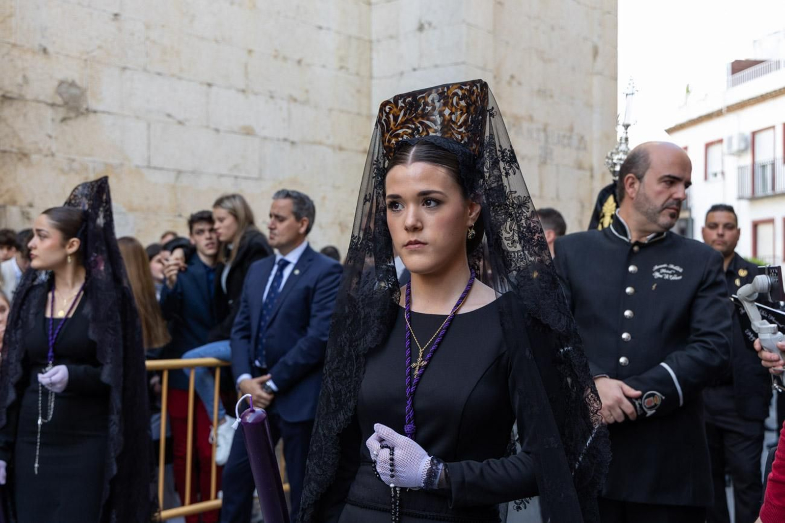 Las cofradías de la Vera Cruz, Expiración y Gran Poder lucen sus cortejos en la calle