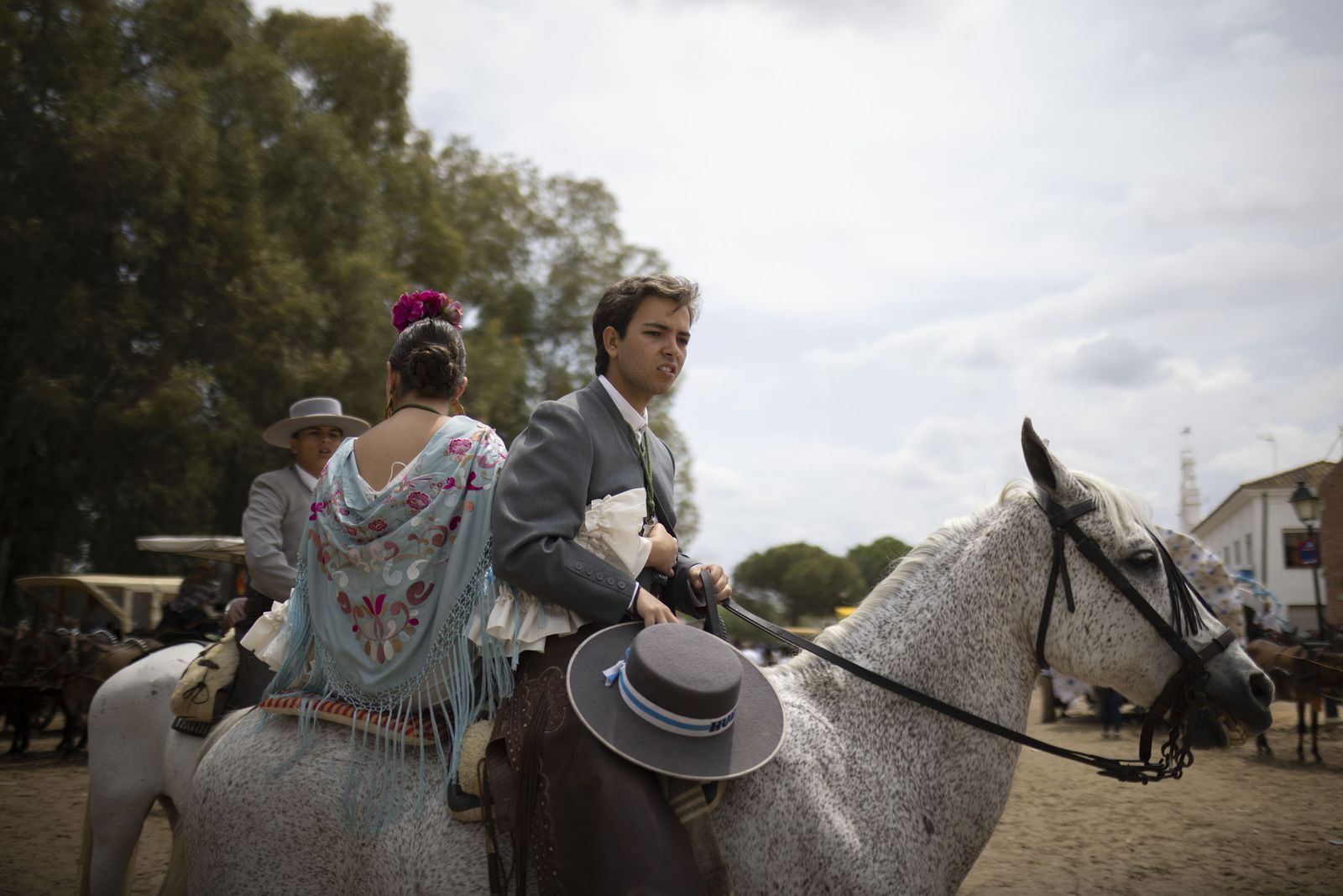 El Rocío 2023: Imágenes de ambiente en la aldea durante la presentación de las Hermandades