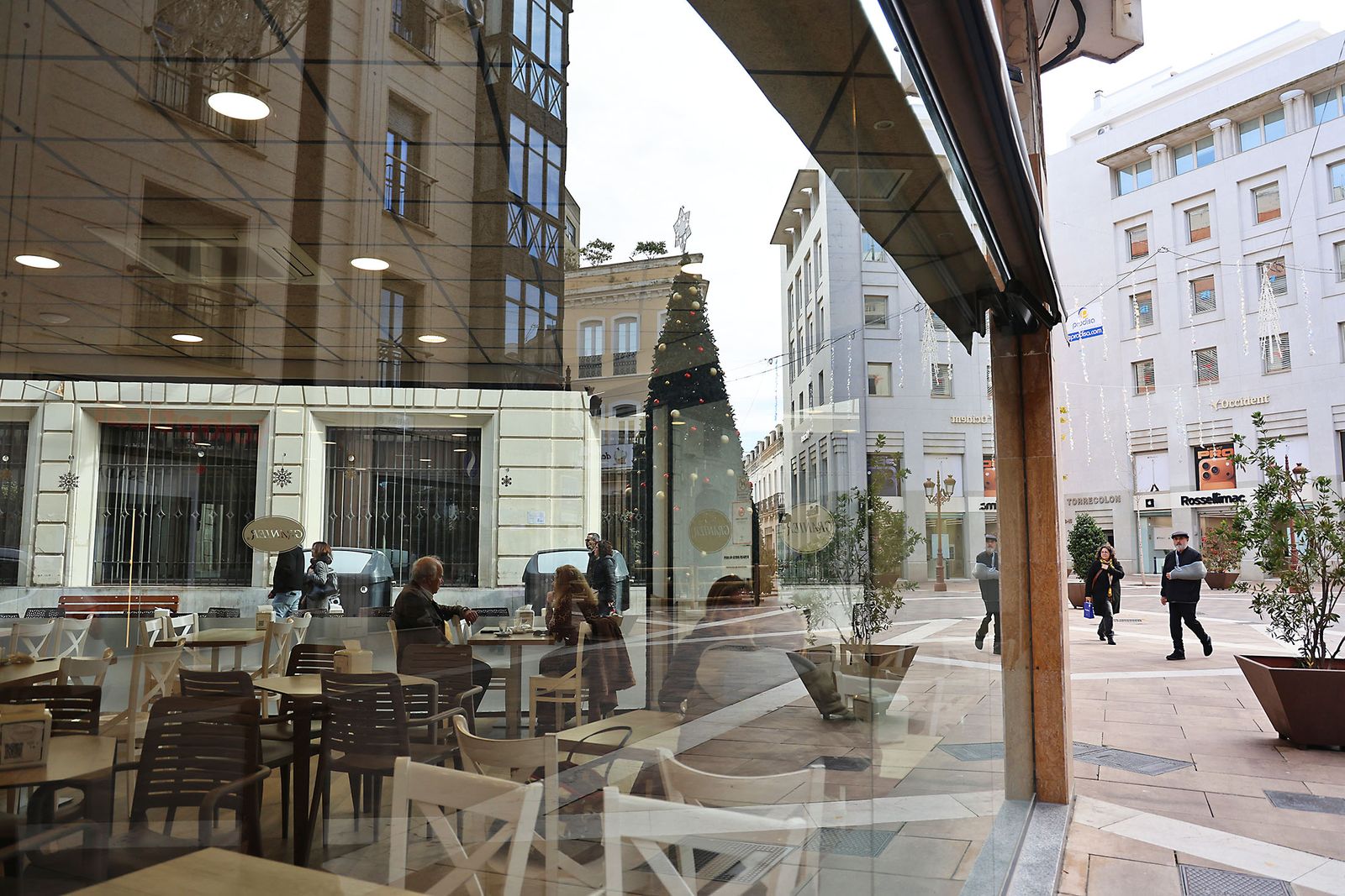 Último domingo de 2025: Ambiente y tiempo inestable marcan los preparativos de fin de año