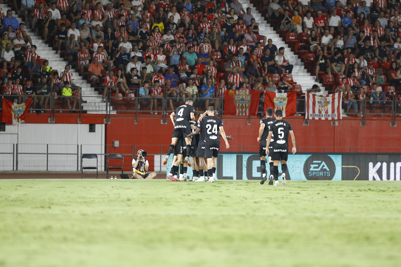 Las fotos del partido U.D. Almería-Sporting de Gijón