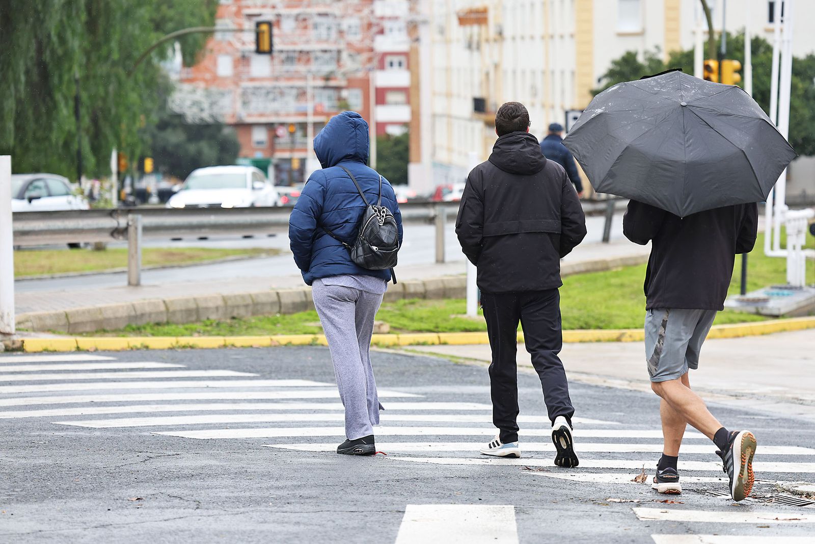 Lluvia y frío intenso en la mañana de miércoles