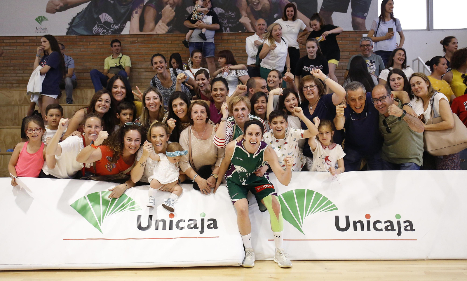 Las fotos del ascenso del Unicaja a la Liga Femenina 2