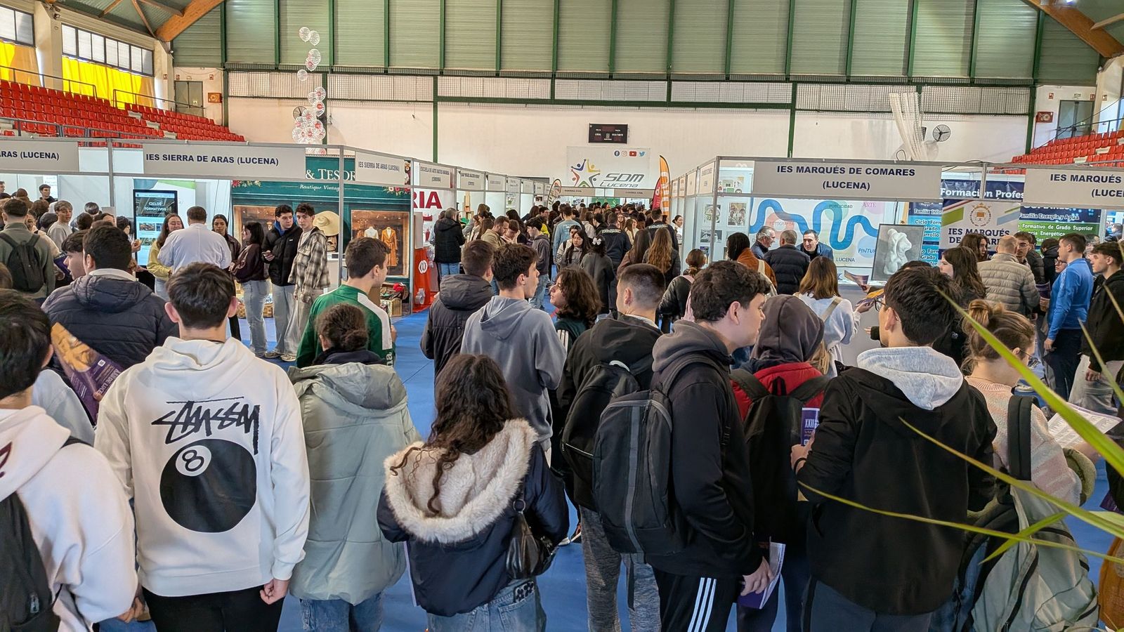 El Salón del Estudiante de Lucena, en imágenes