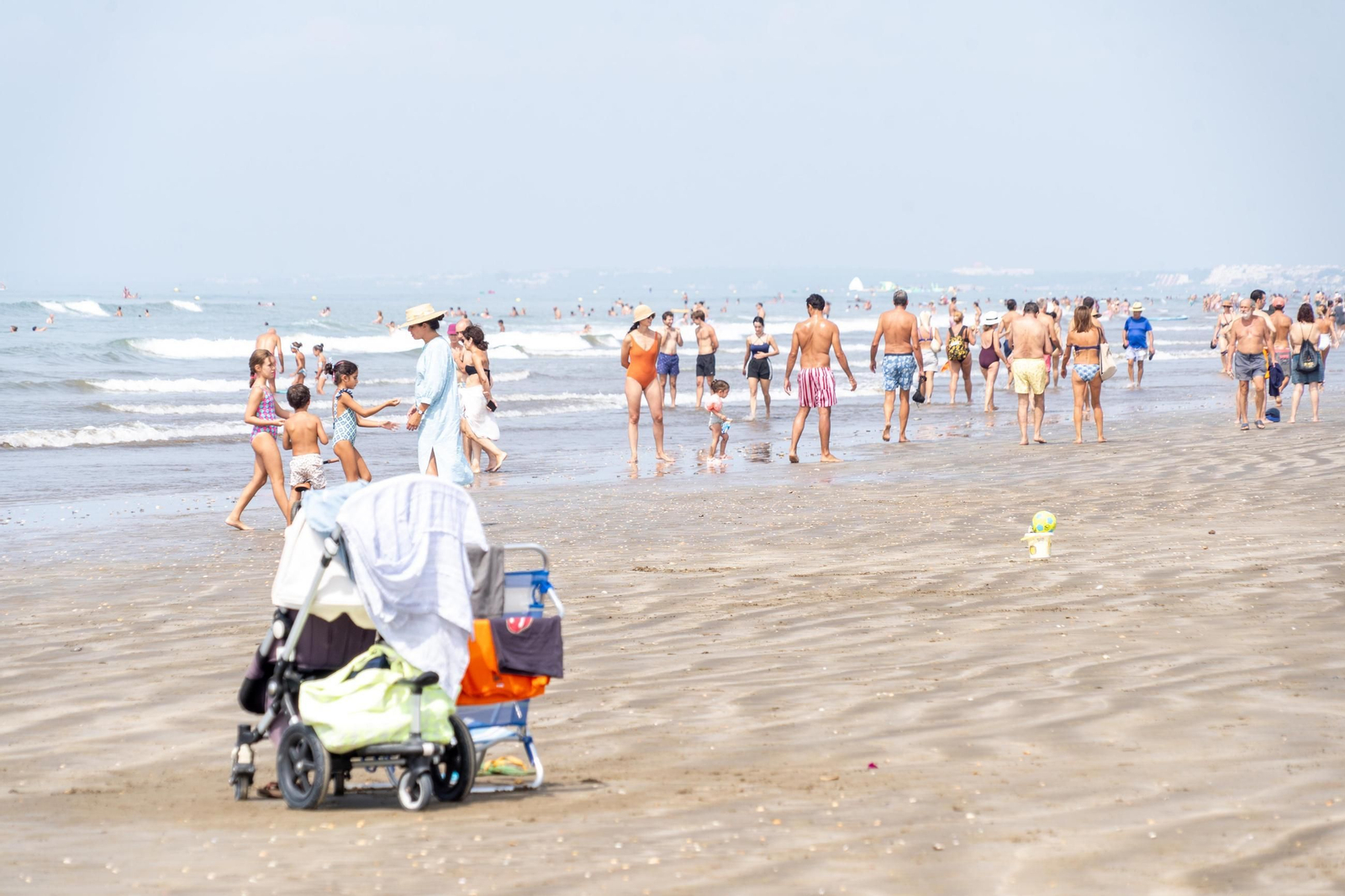 El ambiente de las playas de Huelva el domingo 24 de agosto