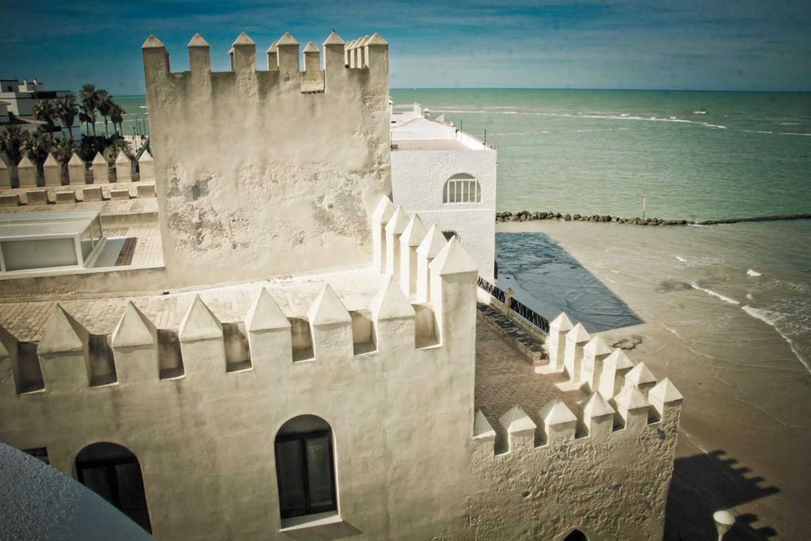 Para dormir: El hotel La Española, situado en pleno casco antiguo y encima del restaurante La Pañoleta.
