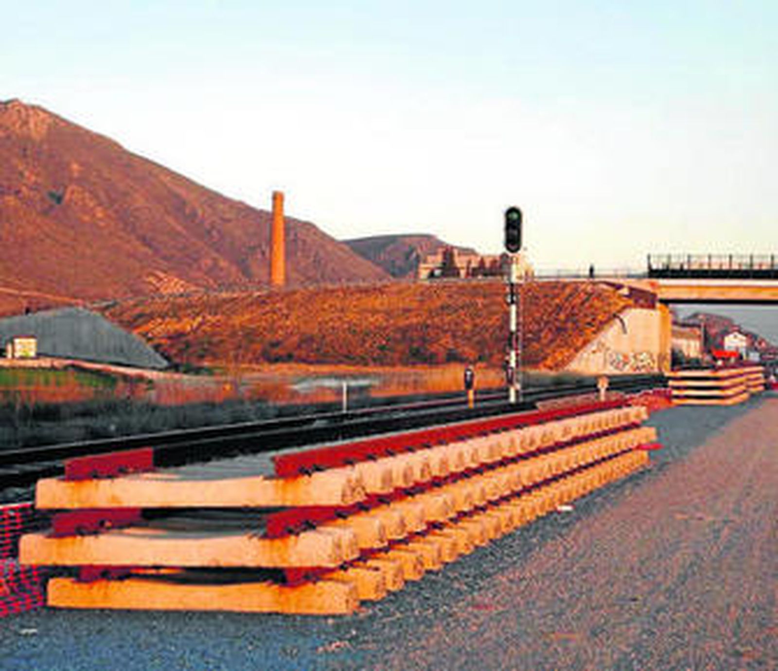 Almacenaje de vías en otras intervenciones que se han realizado sobre la red ferroviaria de Granada.