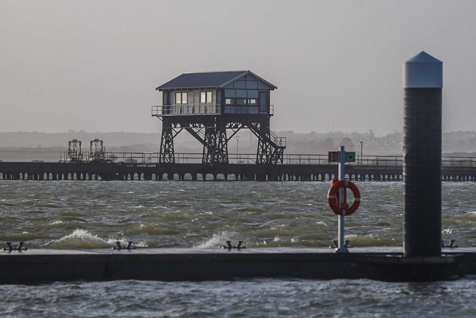 Fotografías del ambiente en la ciudad con el paso de la borrasca Leonardo
