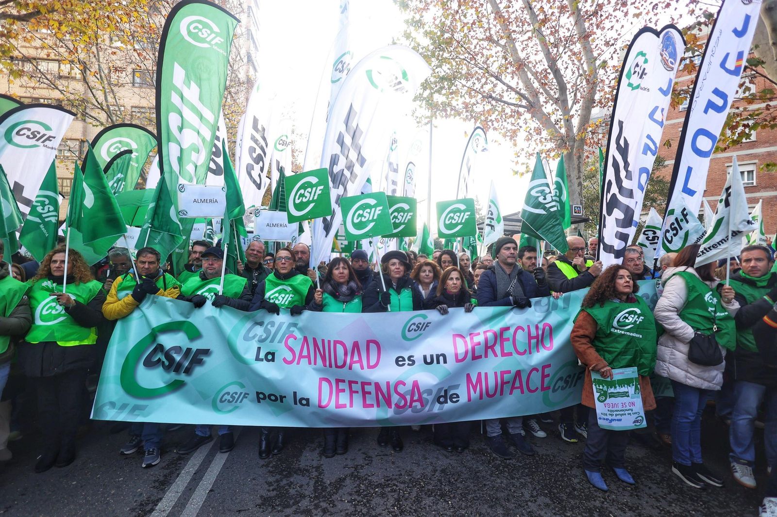 Funcionarios se manifiestan en Madrid por la defensa de la continuidad de Muface.