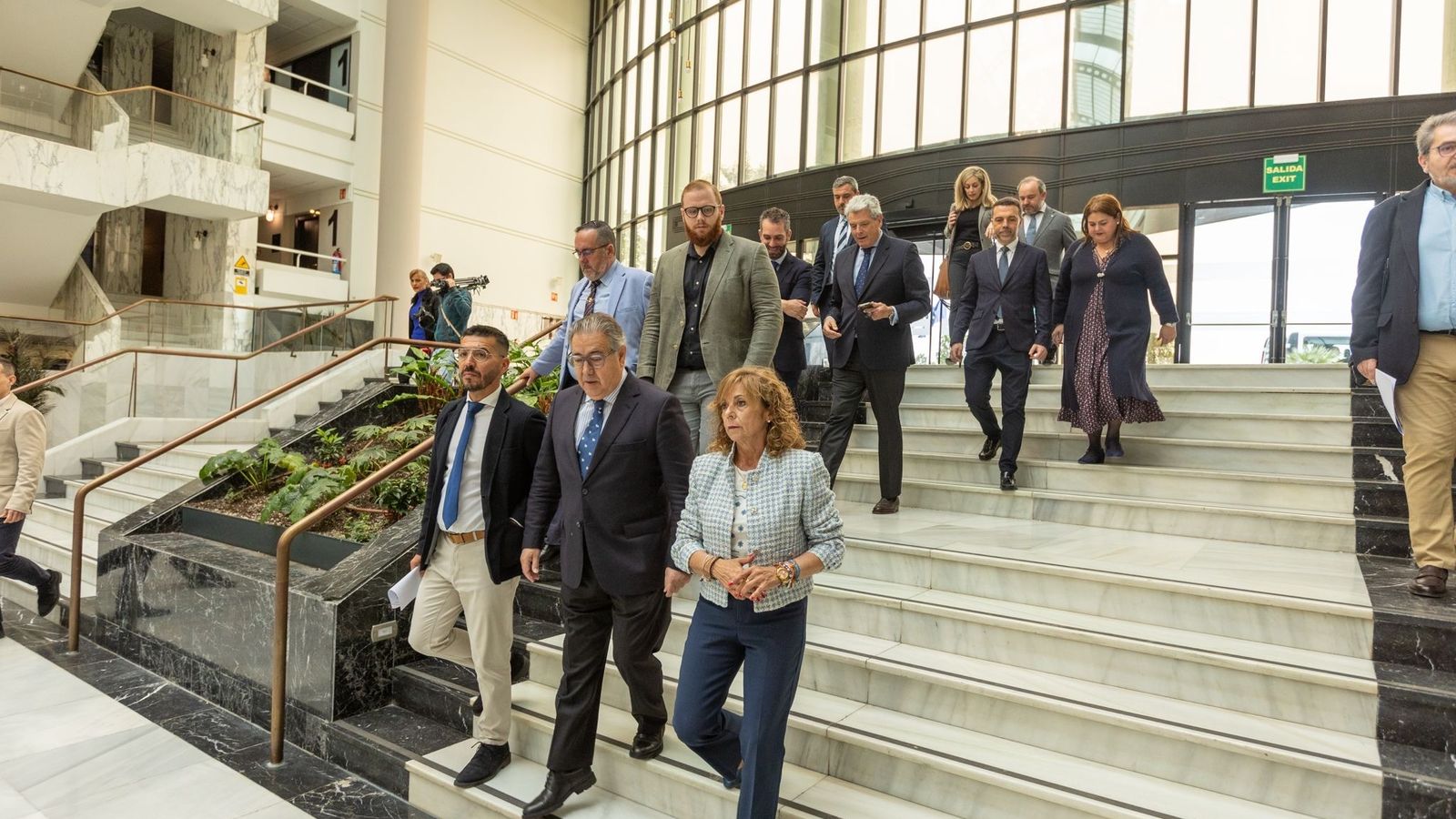 La alcaldesa de San Juan, María Luisa Moya, con el eurodiputado Juan Ignacio Zoido.