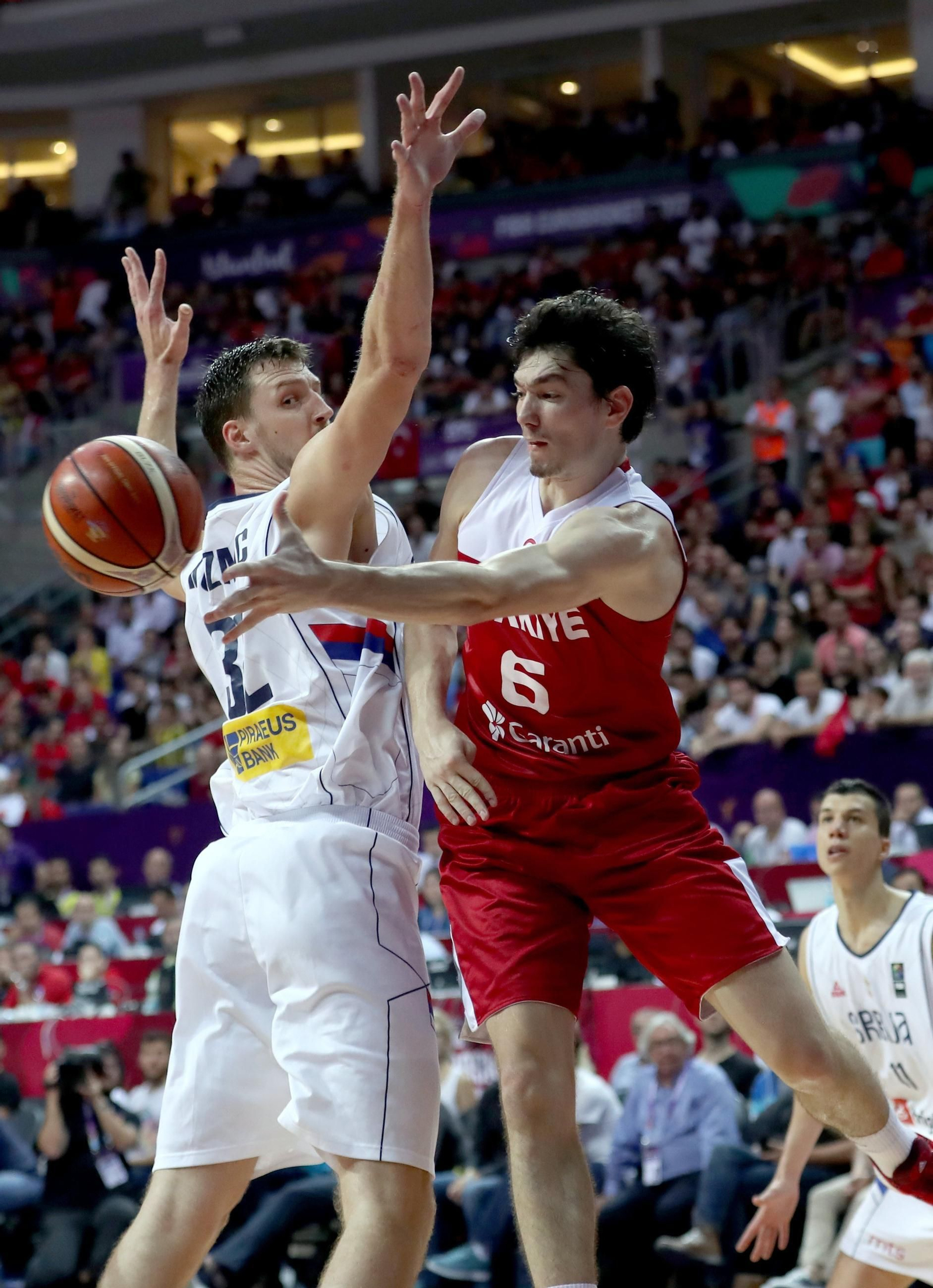 La carrera de Ognjen Kuzmic, en fotos