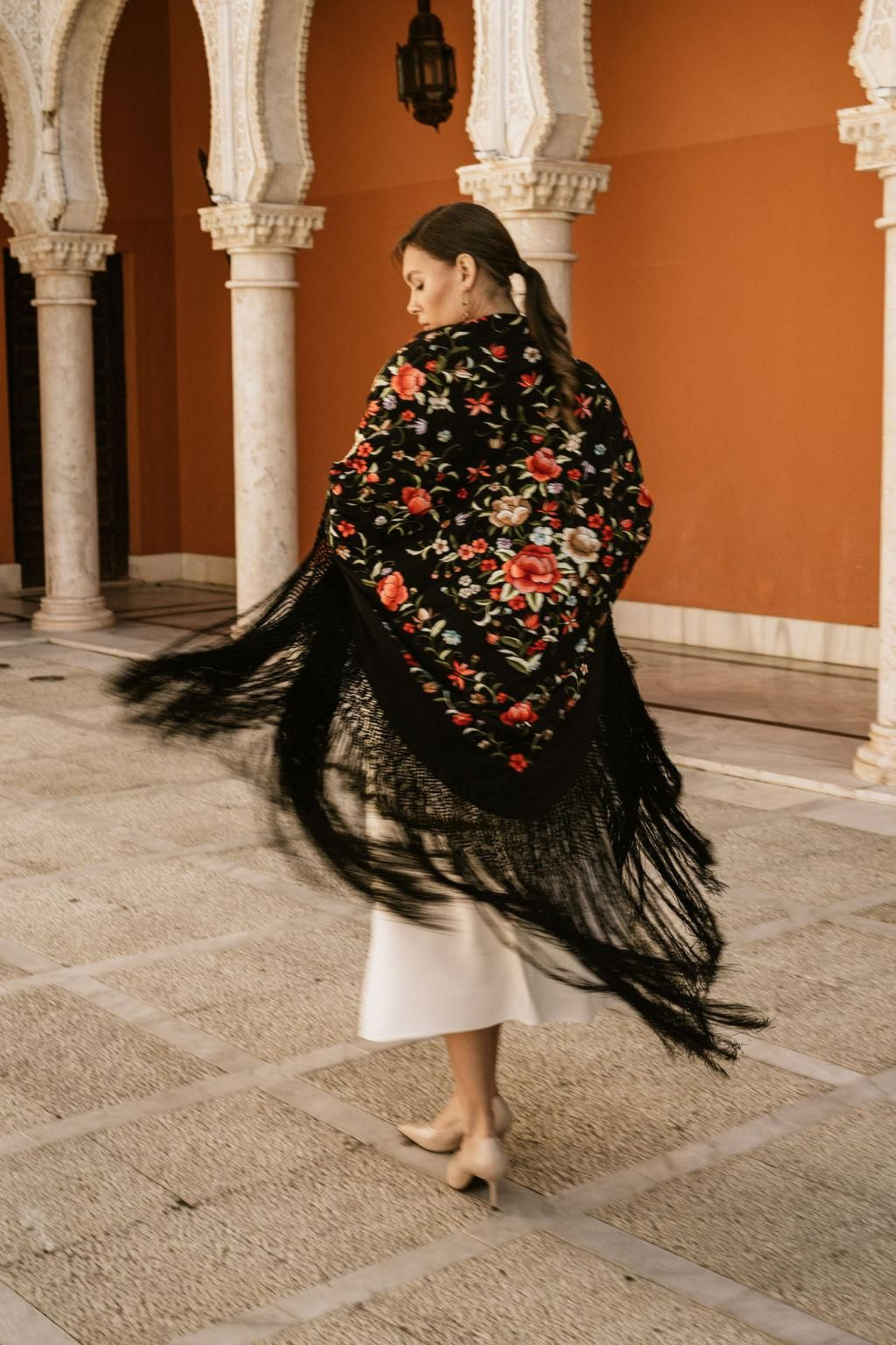 Uno de los mantones de Manila de la firma Vestir Arte.