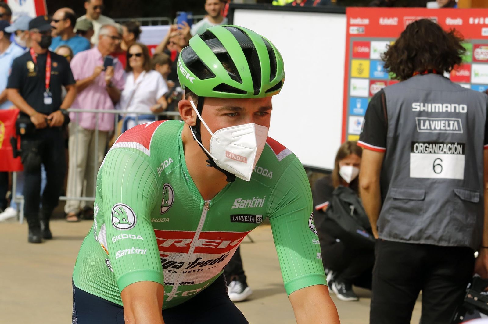 Imágenes de la Vuelta Ciclista a España en su salida desde Aracena en la 17ª etapa