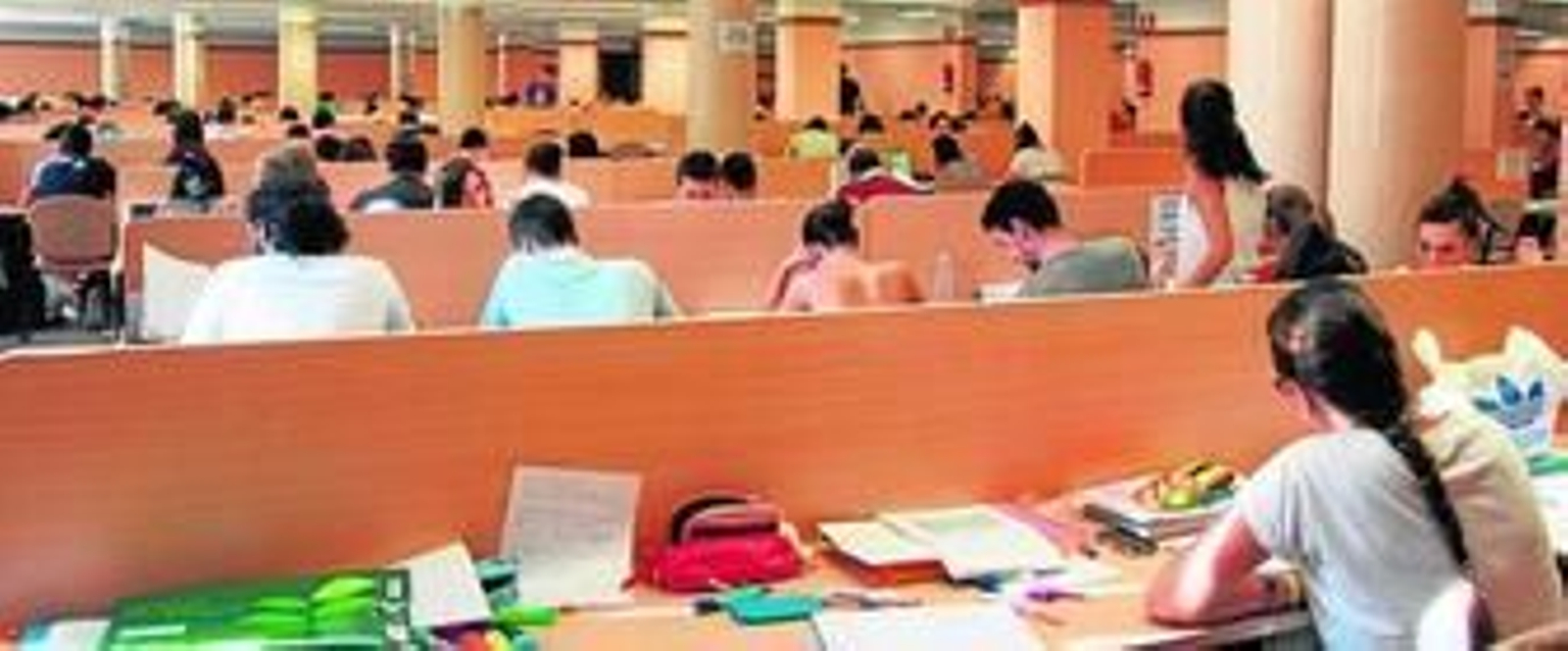 Esta cuenta de Twiter ha sido el primer entretenimiento de los universitarios en época de exámenes. Esta cuenta de Twiter ha sido el primer entretenimiento de los universitarios en época de exámenes.