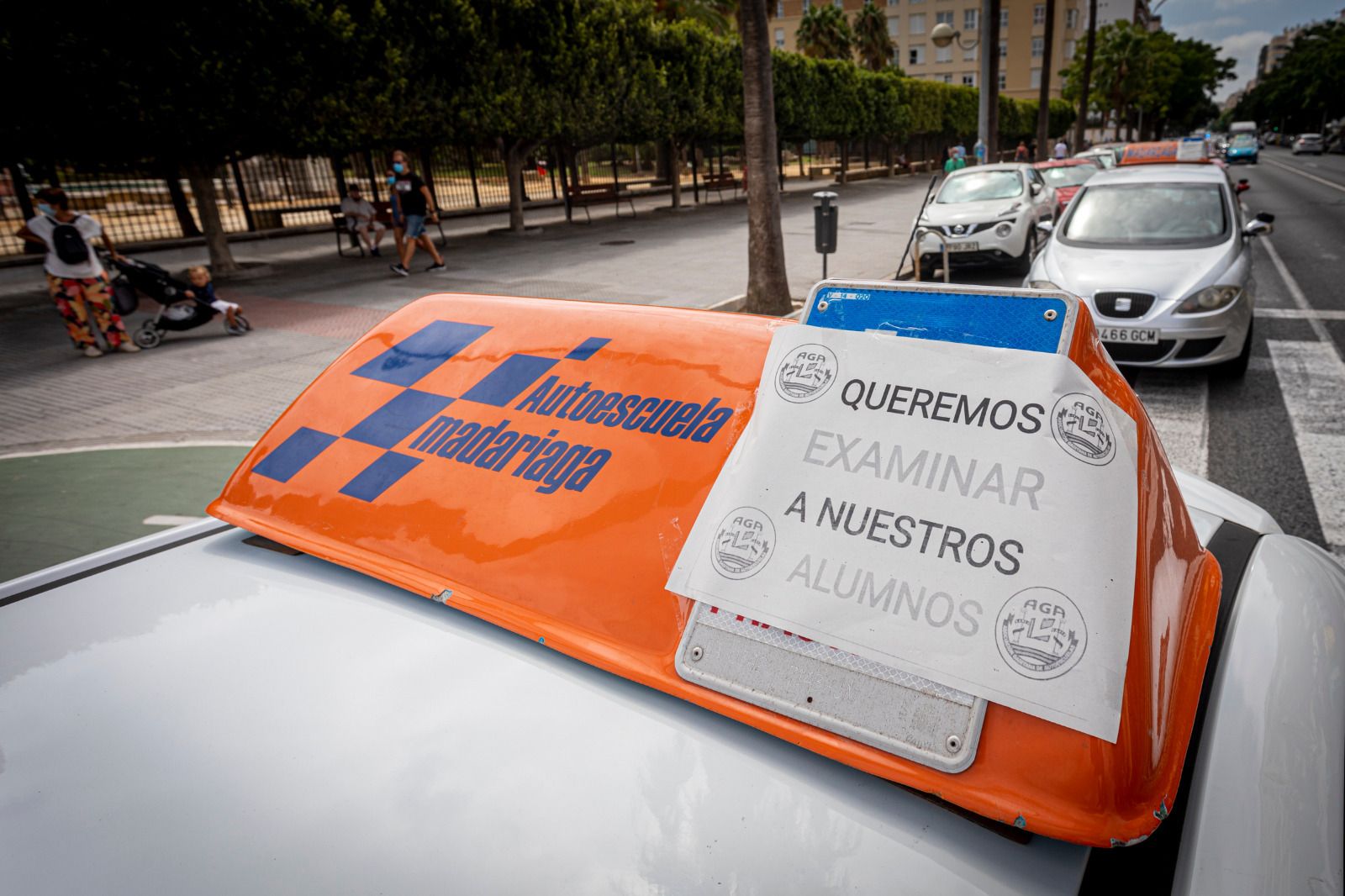 Cararavana-Protesta de las autoescuelas en Cádiz
