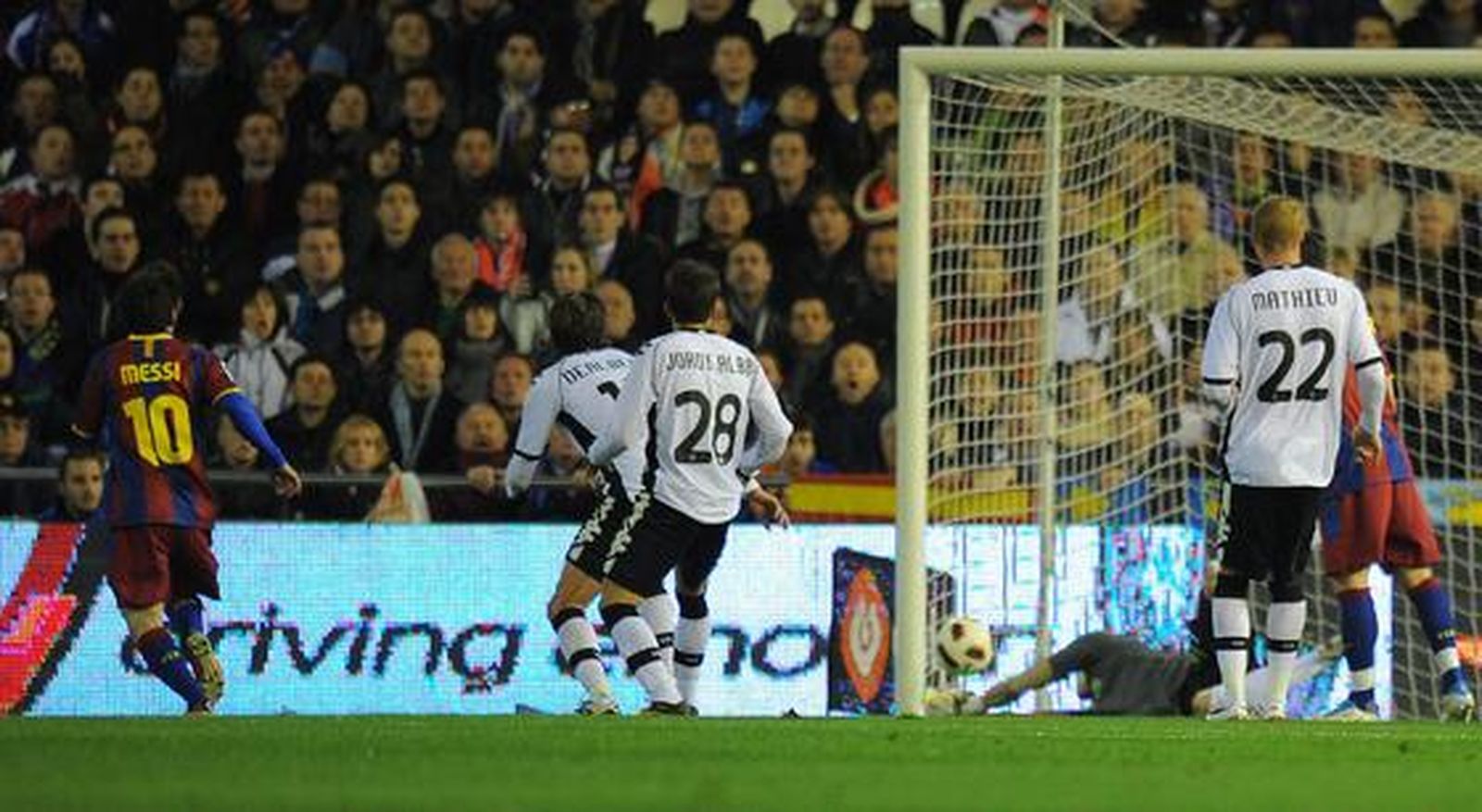 El Barcelona consigue una trabajada victoria en Mestalla.El Barcelona consigue una trabajada victoria en Mestalla.

Foto: AFP/ Reuters