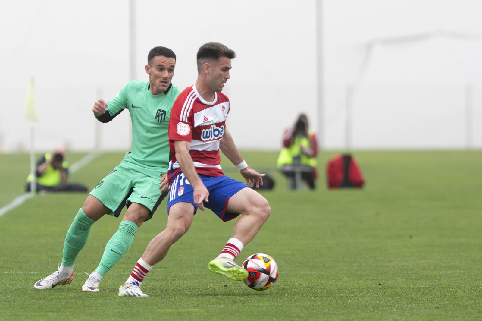 Las mejores imágenes del Recreativo Granada - Atlético de Madrid B