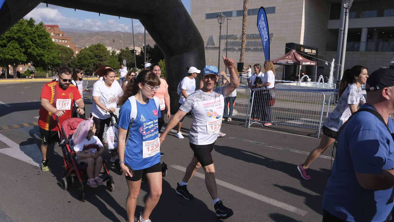 Imágenes de la II Carrera Sin Humo, en Almería