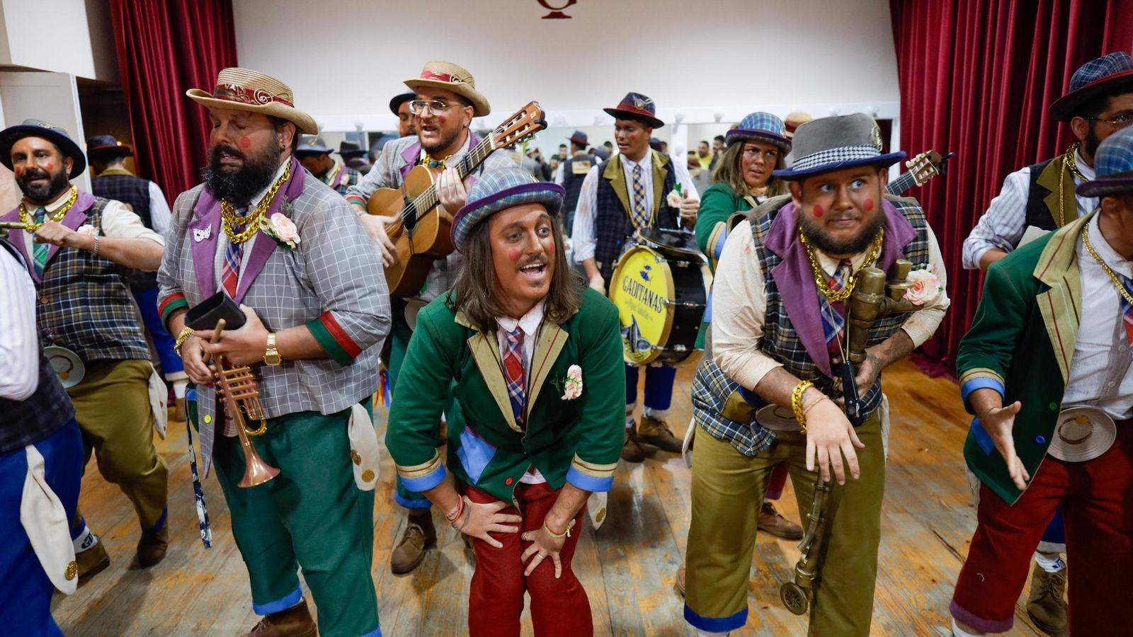 Búscate entre las mejores imágenes de la tercera sesión de cuartos de final del COAC 2025