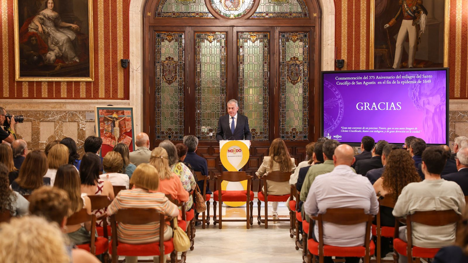 Presentación de los actos en el Ayuntamiento.